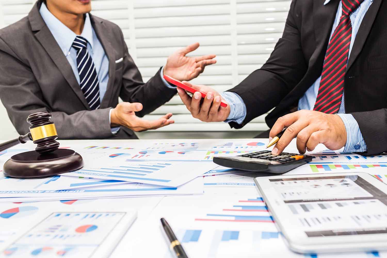 corporate tax lawyer